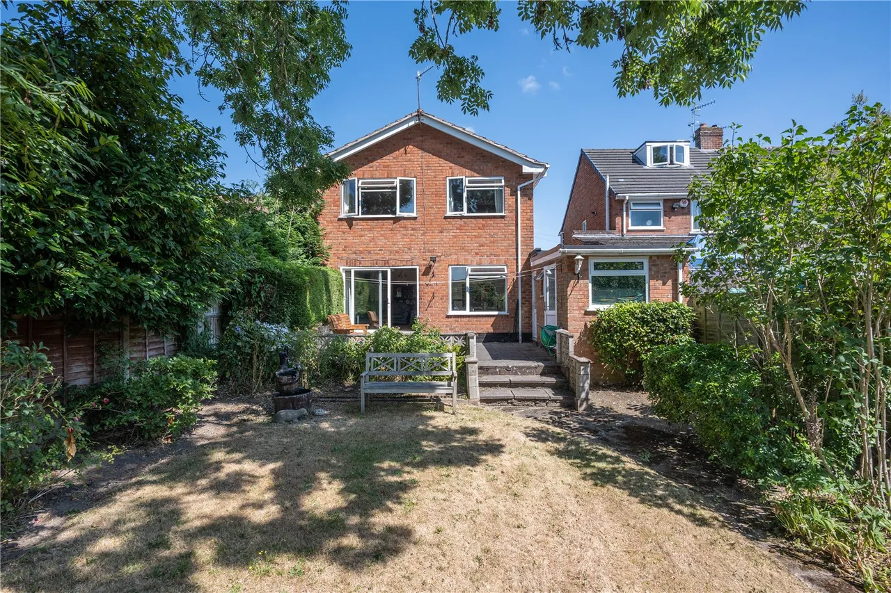 Wildmoor Lane, Catshill, Bromsgrove, Worcestershire, B61 0PA, photo 25