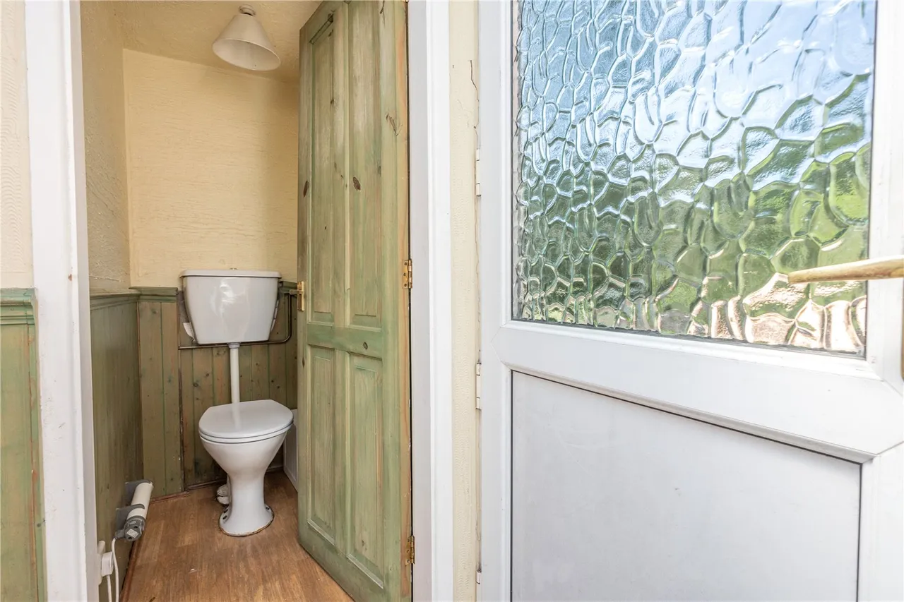Wildmoor Lane, Catshill, Bromsgrove, Worcestershire, B61 0PA, photo 12