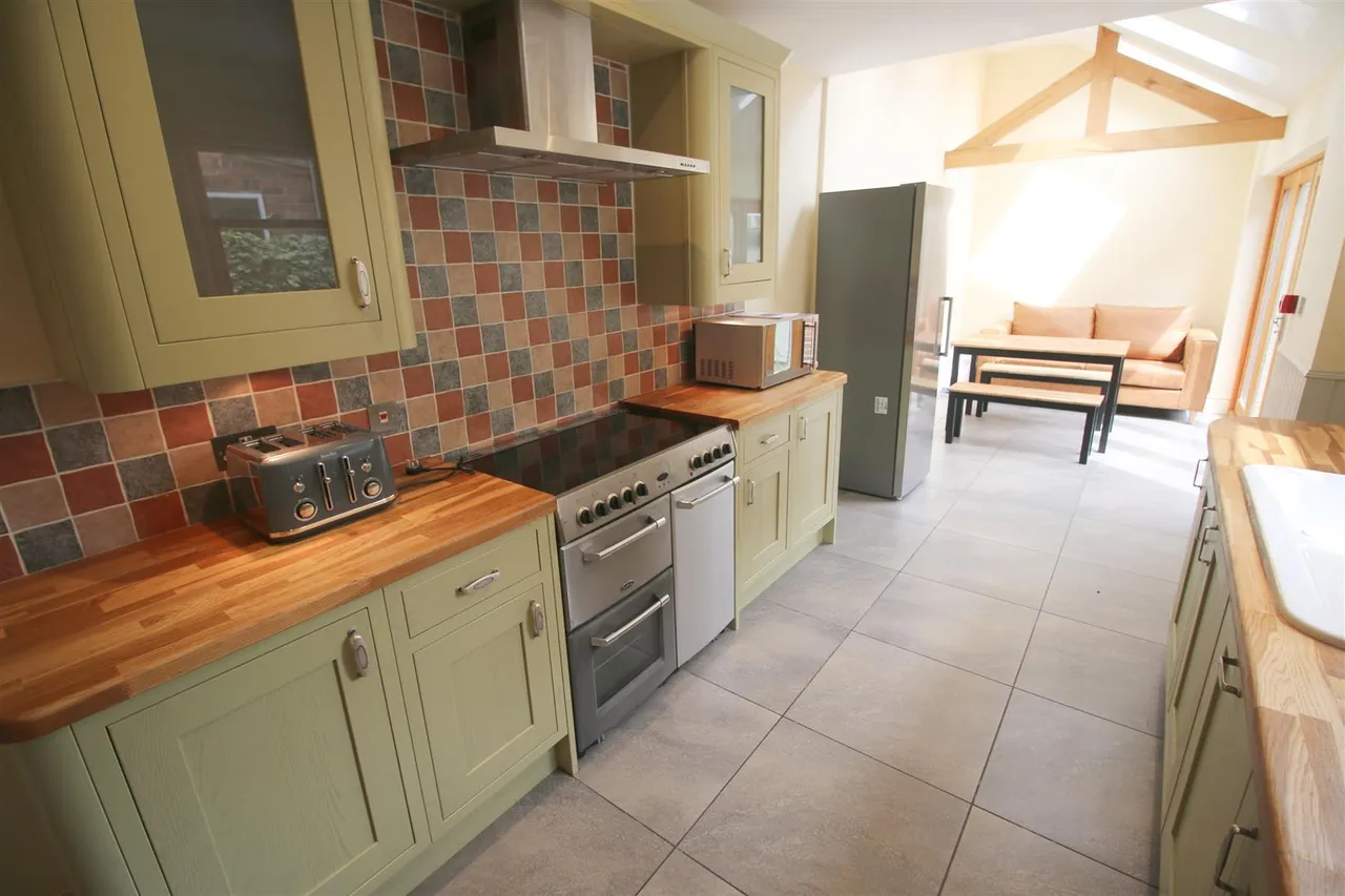 16 Lord Street, Chester, Cheshire, CH3 5DL, photo 2