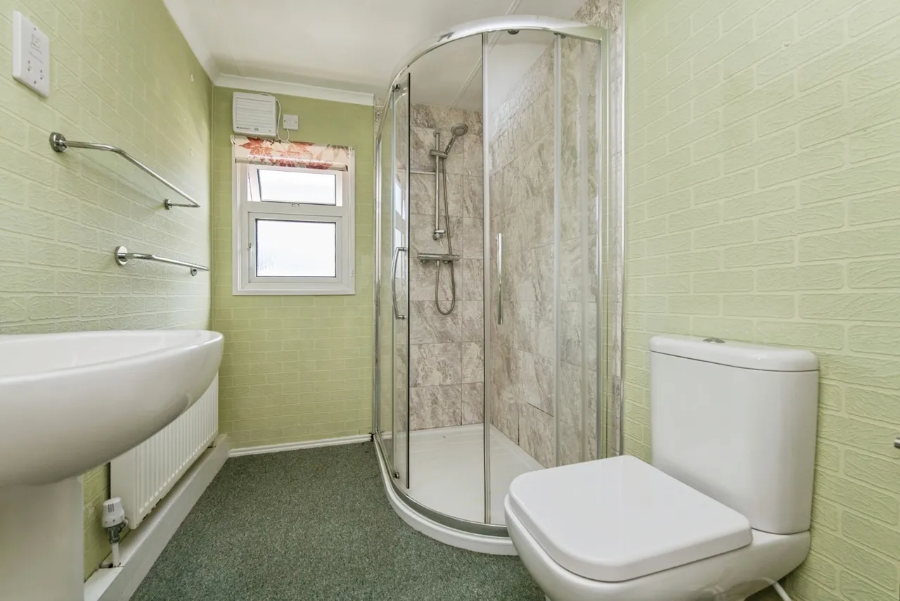 The Bramleys, Otter Valley Park, EX14, photo 11