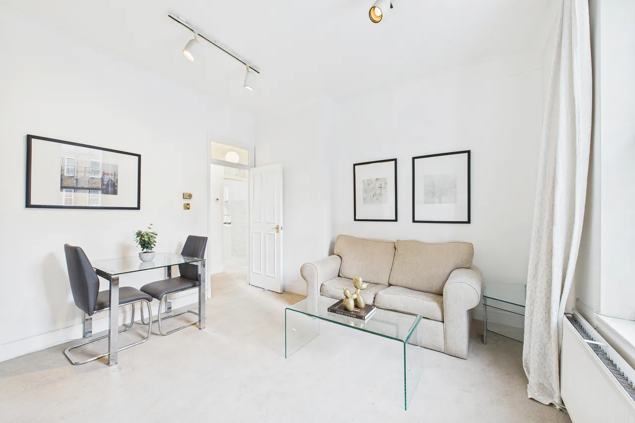 1 bed property to rent, Gunter Grove, Chelsea, SW10