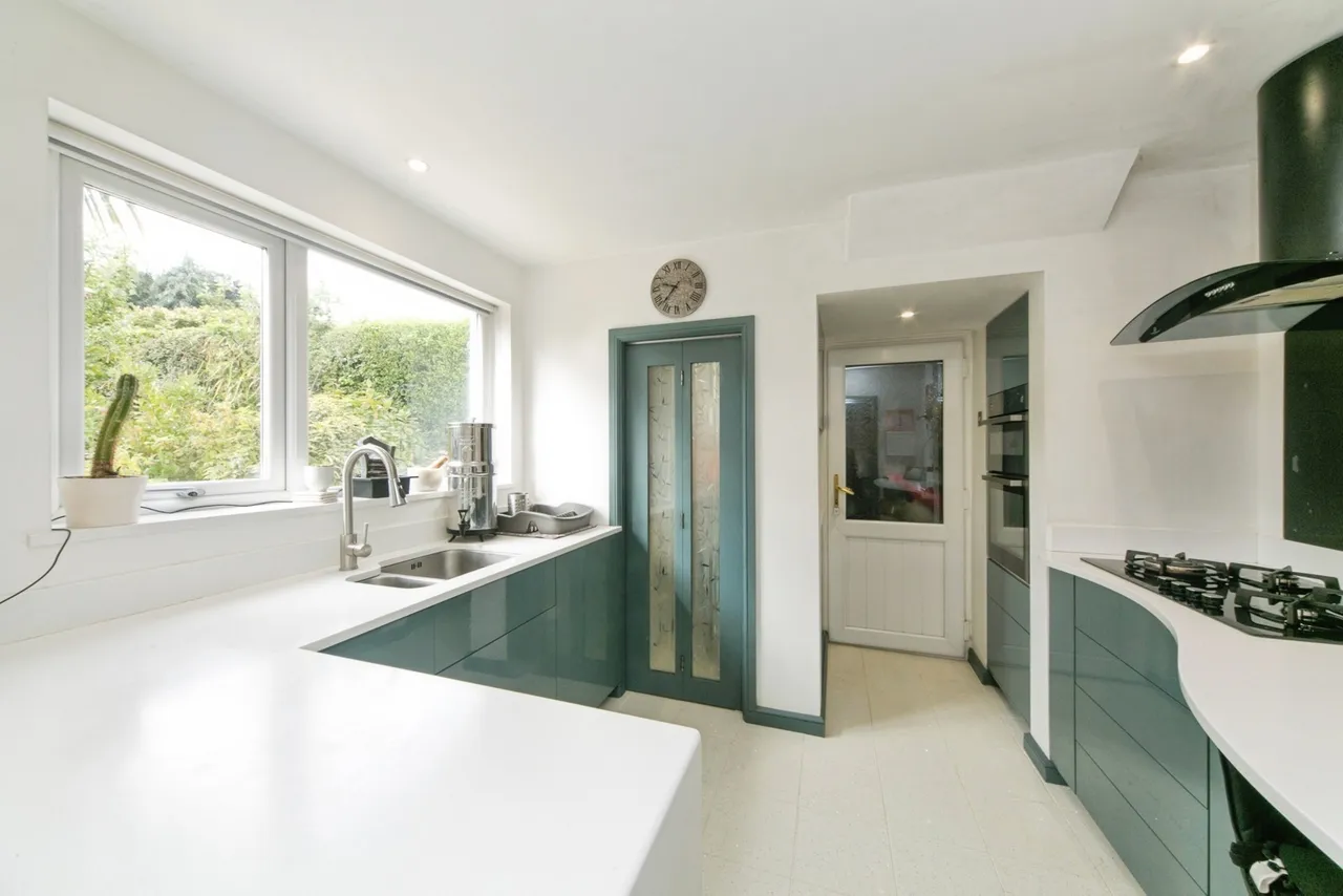 Maes Y Fron, Colwyn Bay, LL29, photo 13