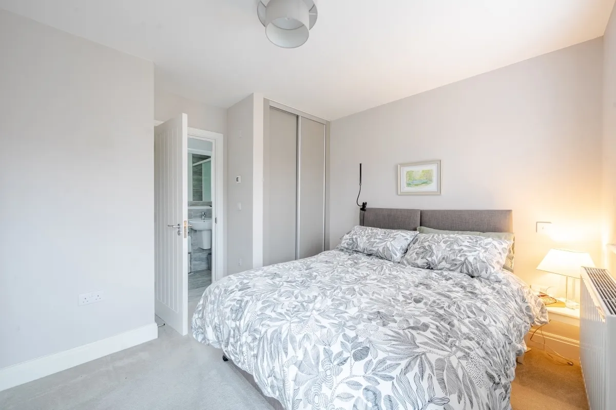 Mill Road, Epsom, KT17, photo 16