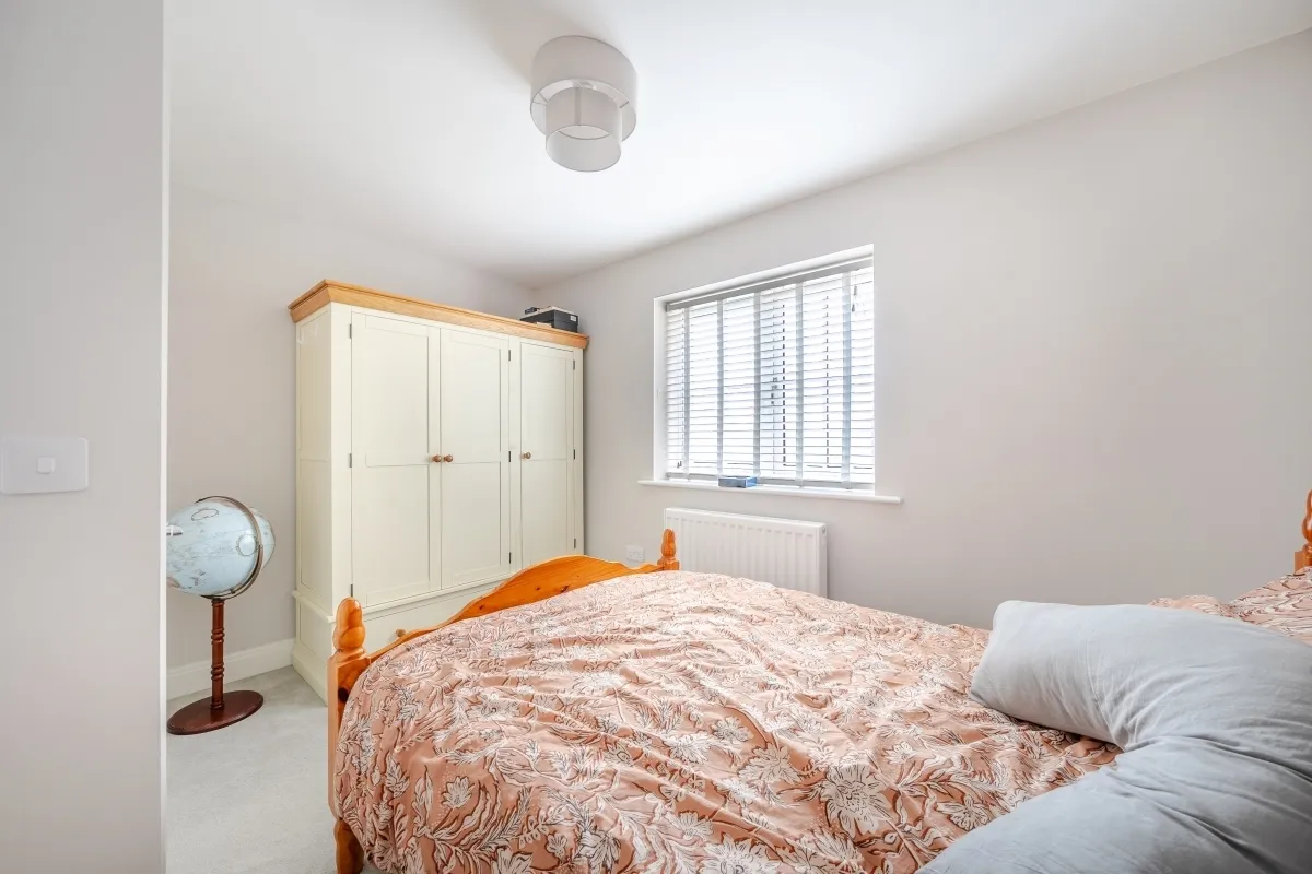 Mill Road, Epsom, KT17, photo 14