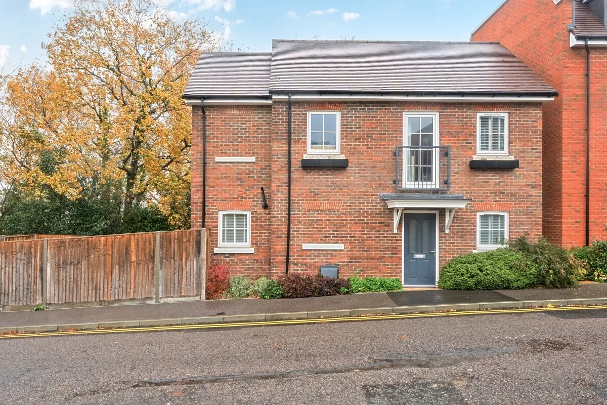 Mill Road, Epsom, KT17, photo 18