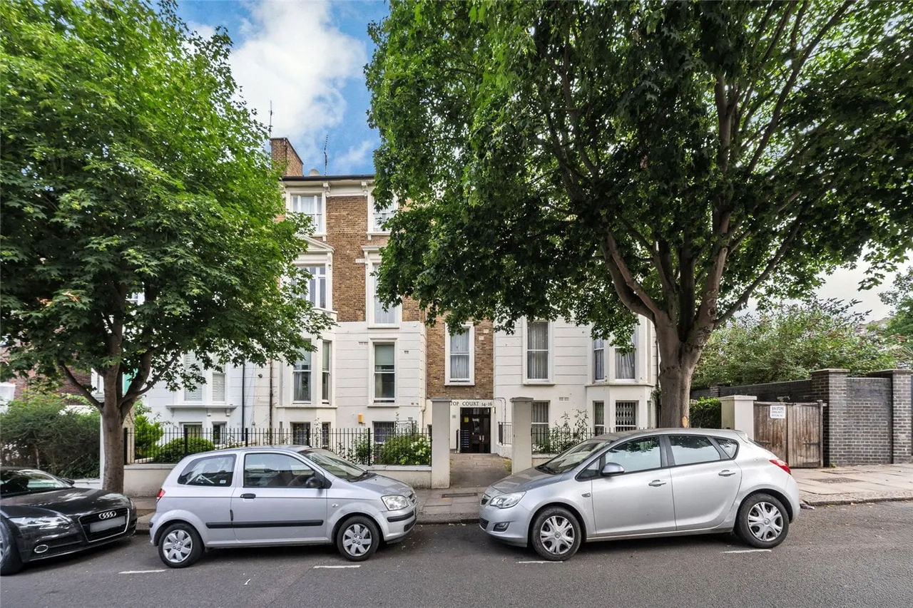 2 bed flat to rent — Hilltop Court, 14-16 Alexandra Road, South Hampstead, London, NW8
