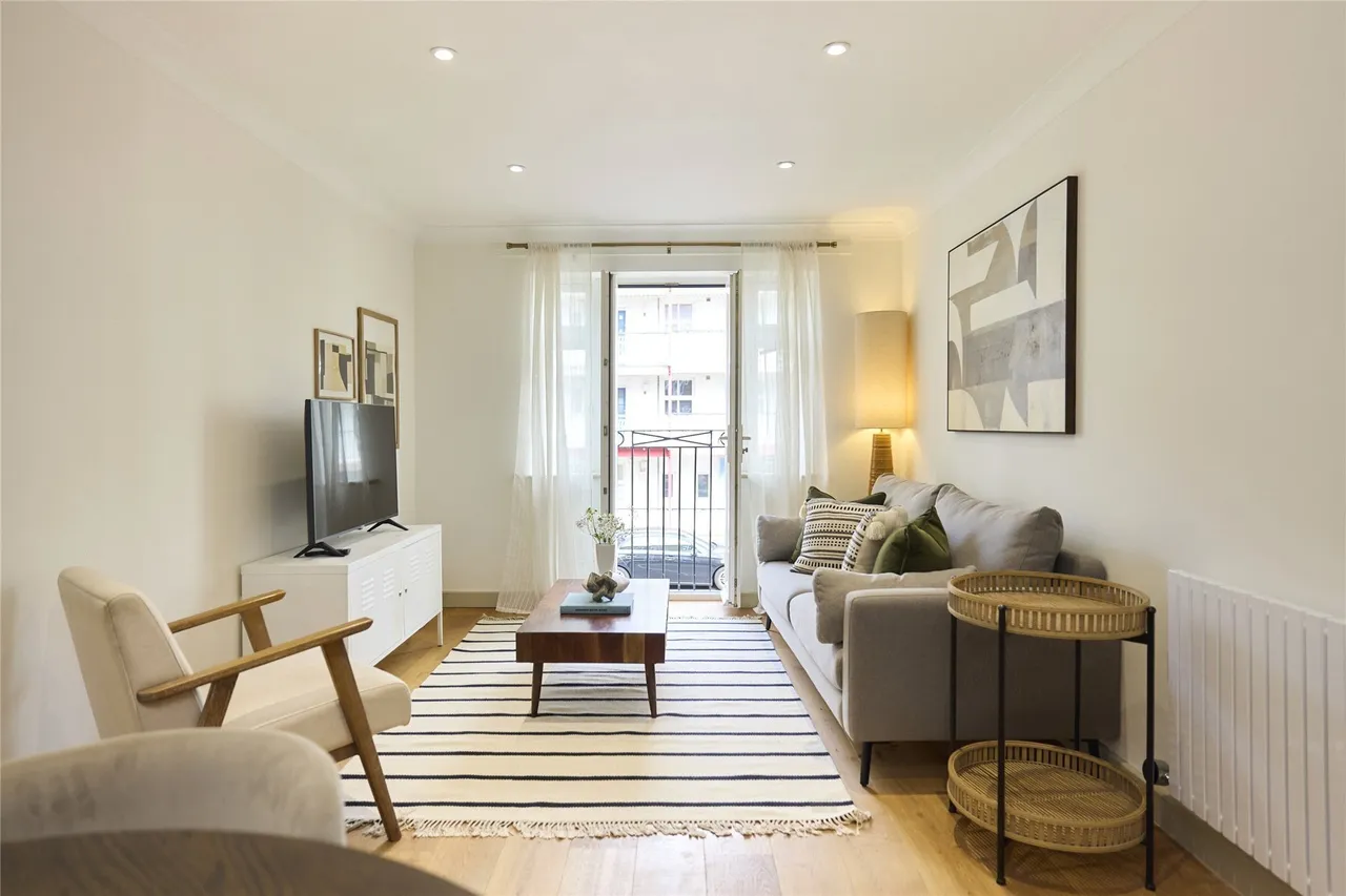 Sir Oswald Stoll Mansions, 446 Fulham Road, London, SW6, photo 2
