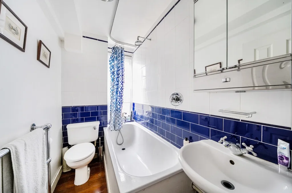 Eton College Road, London, NW3, photo 6