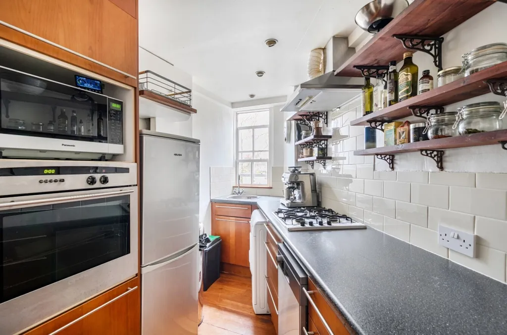 Eton College Road, London, NW3, photo 7