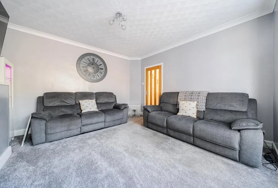 High Street, Winterbourne, BS36, photo 6