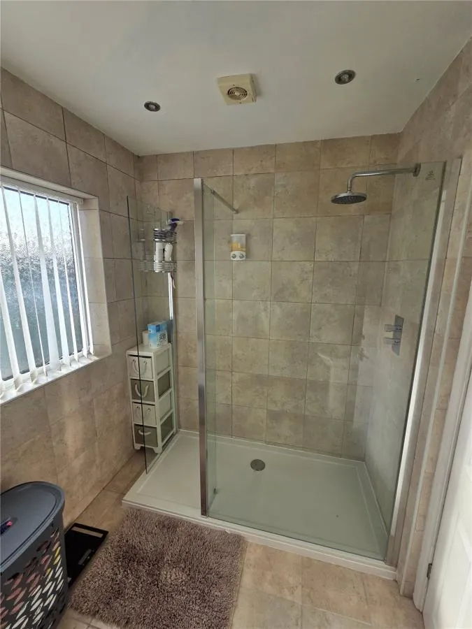 High Street, Winterbourne, BS36, photo 12