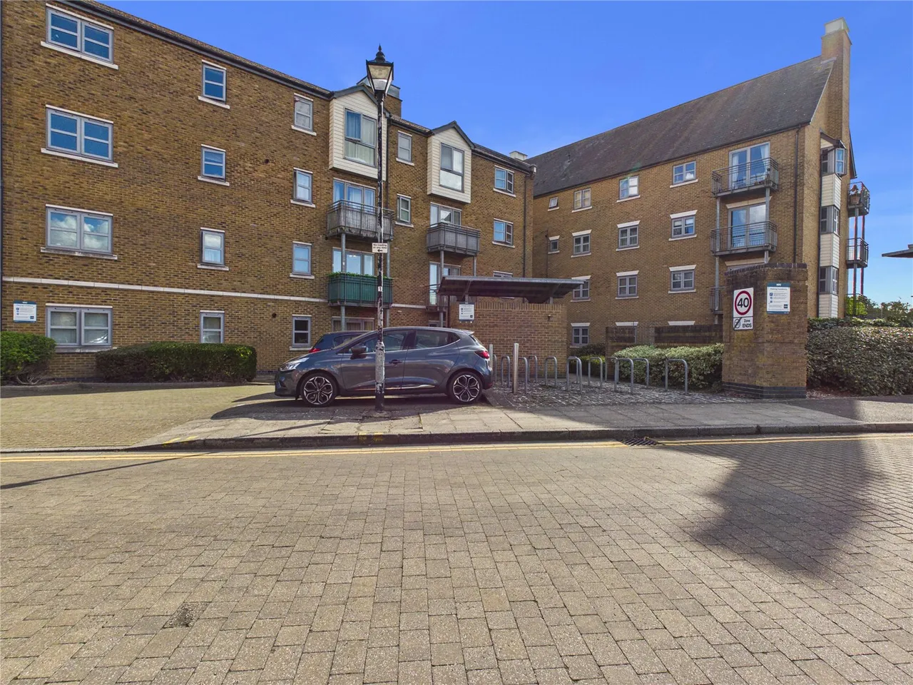 2 bed upper floor for sale, Rotary Way, Colchester, CO3