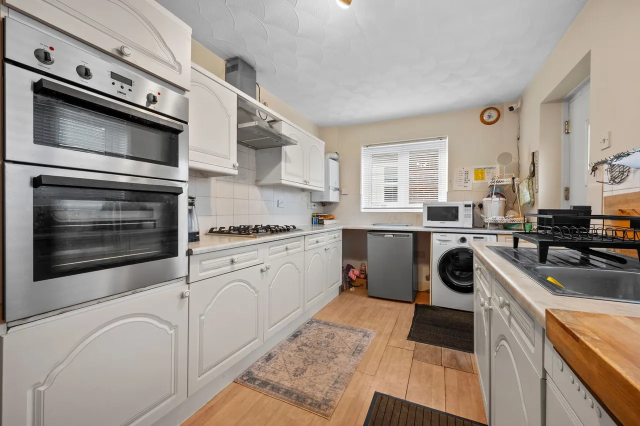 Lincoln Close, Woolston, Warrington, Warrington, WA1 4LU, photo 12