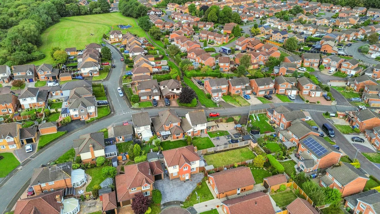 Lincoln Close, Woolston, Warrington, Warrington, WA1 4LU, photo 40