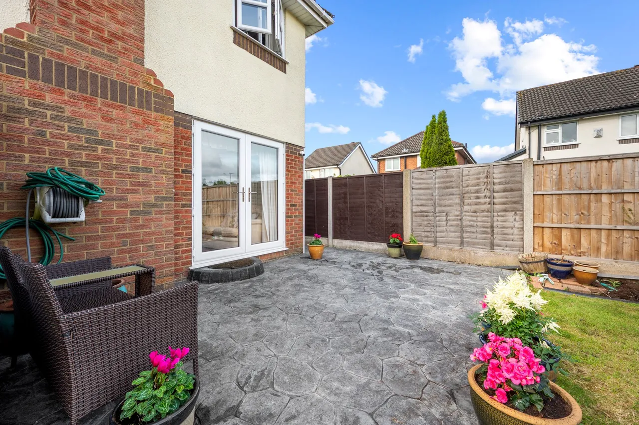 Lincoln Close, Woolston, Warrington, Warrington, WA1 4LU, photo 34