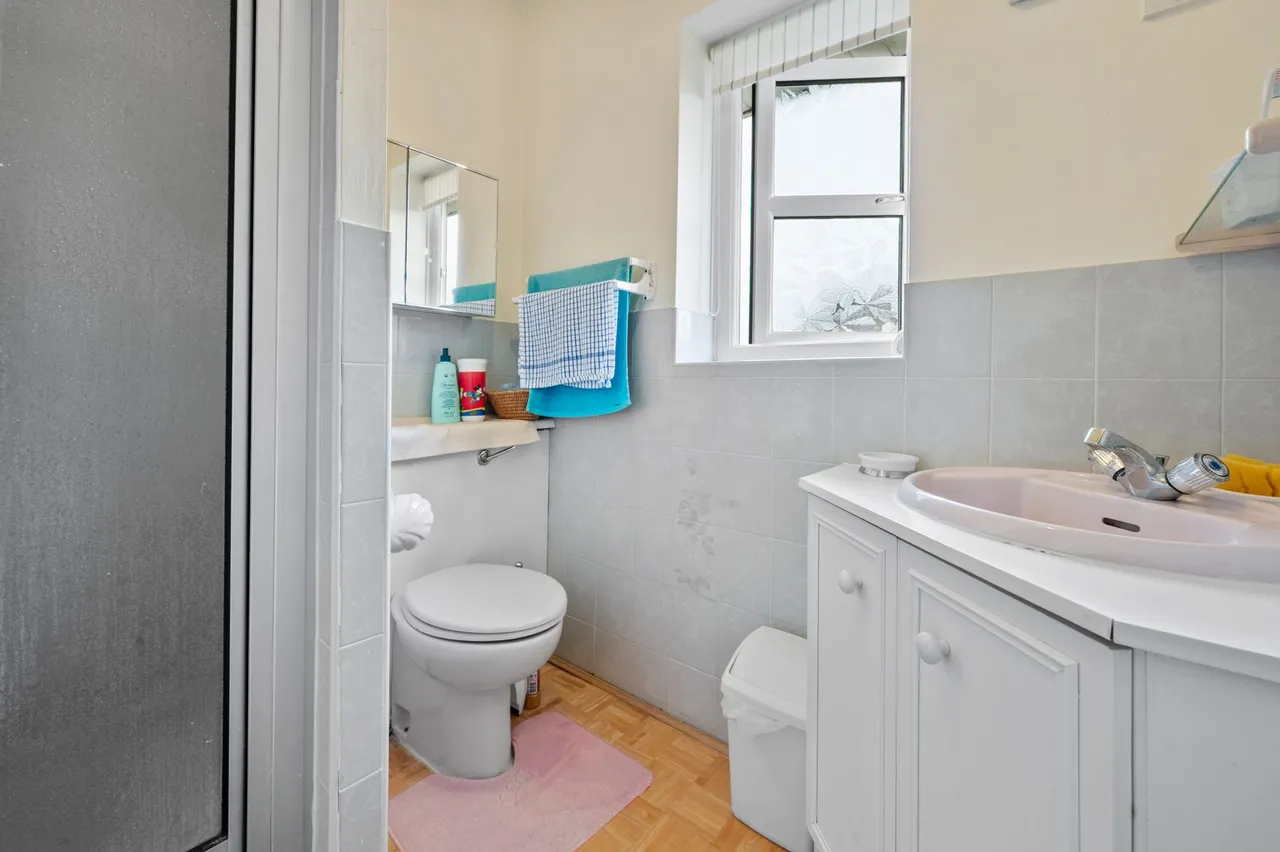 Lincoln Close, Woolston, Warrington, Warrington, WA1 4LU, photo 20