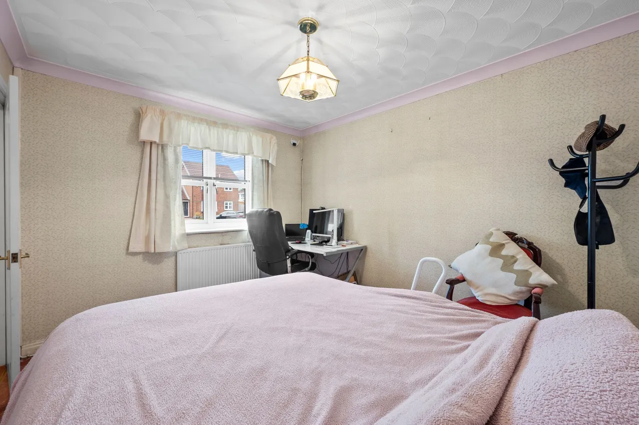 Lincoln Close, Woolston, Warrington, Warrington, WA1 4LU, photo 10
