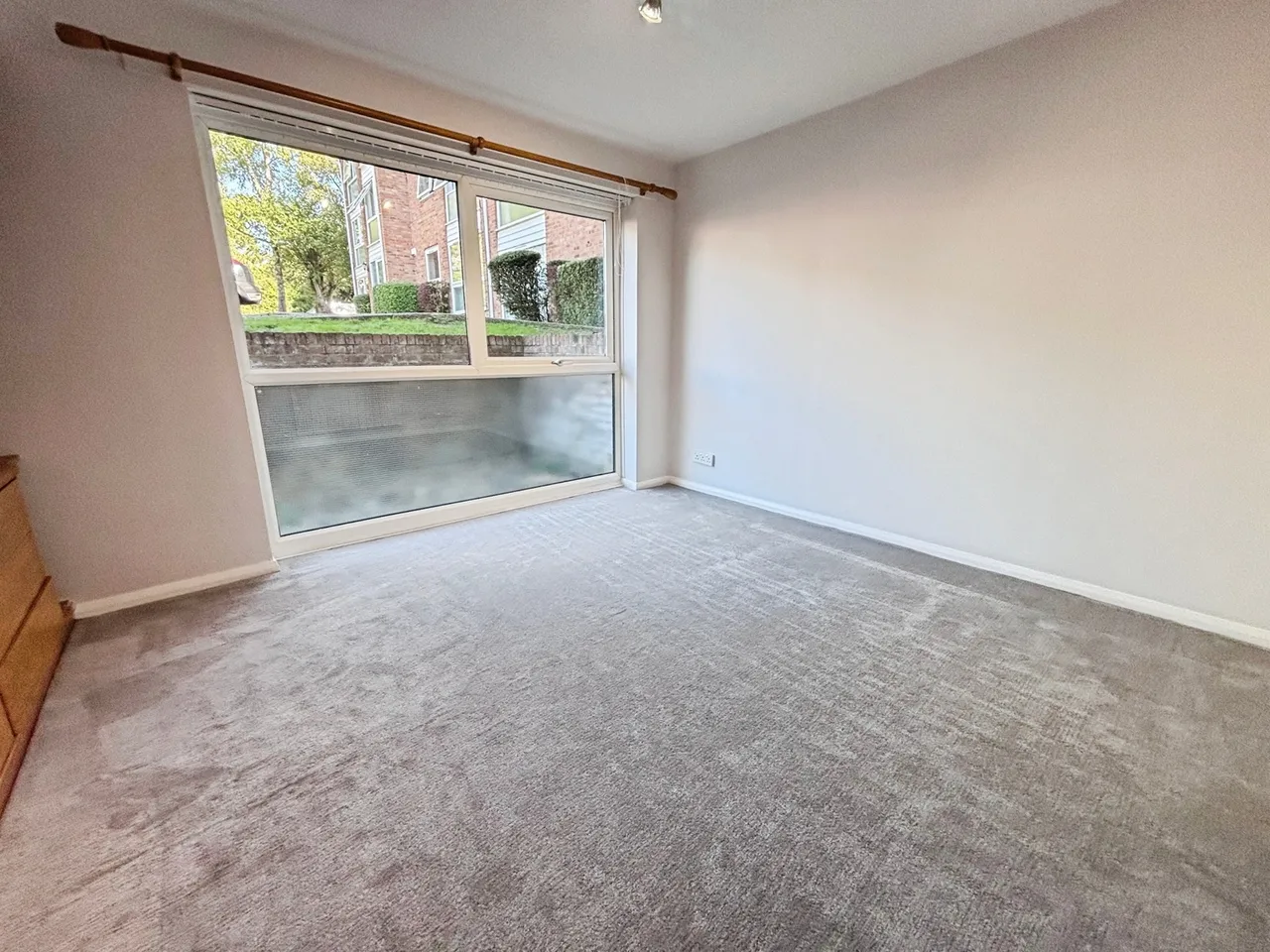 Fairview Gardens, Farnham, GU9, photo 6
