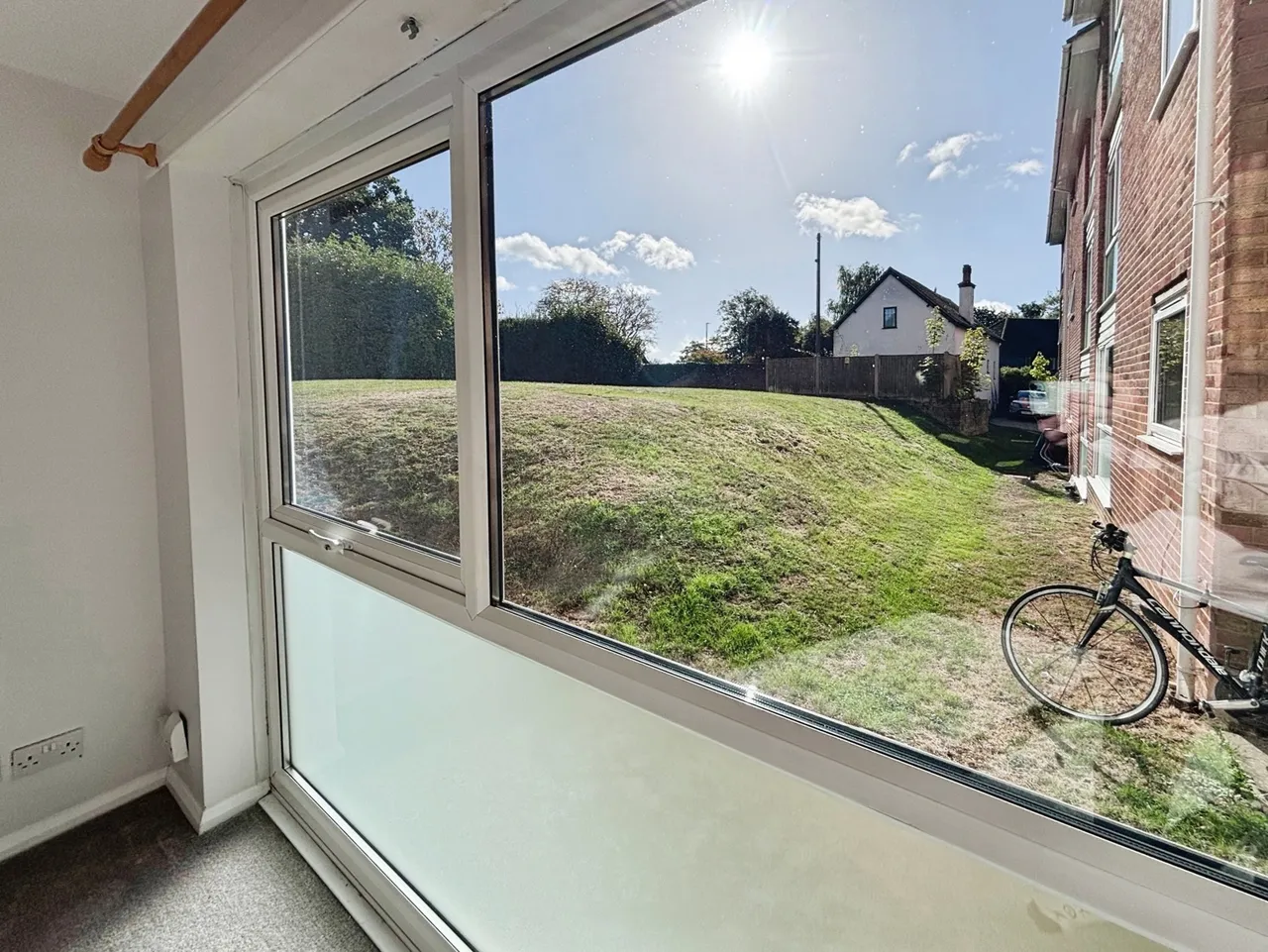 Fairview Gardens, Farnham, GU9, photo 9