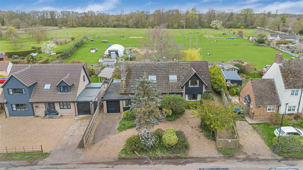 Vicarage Road, Waresley, SG19, photo 3
