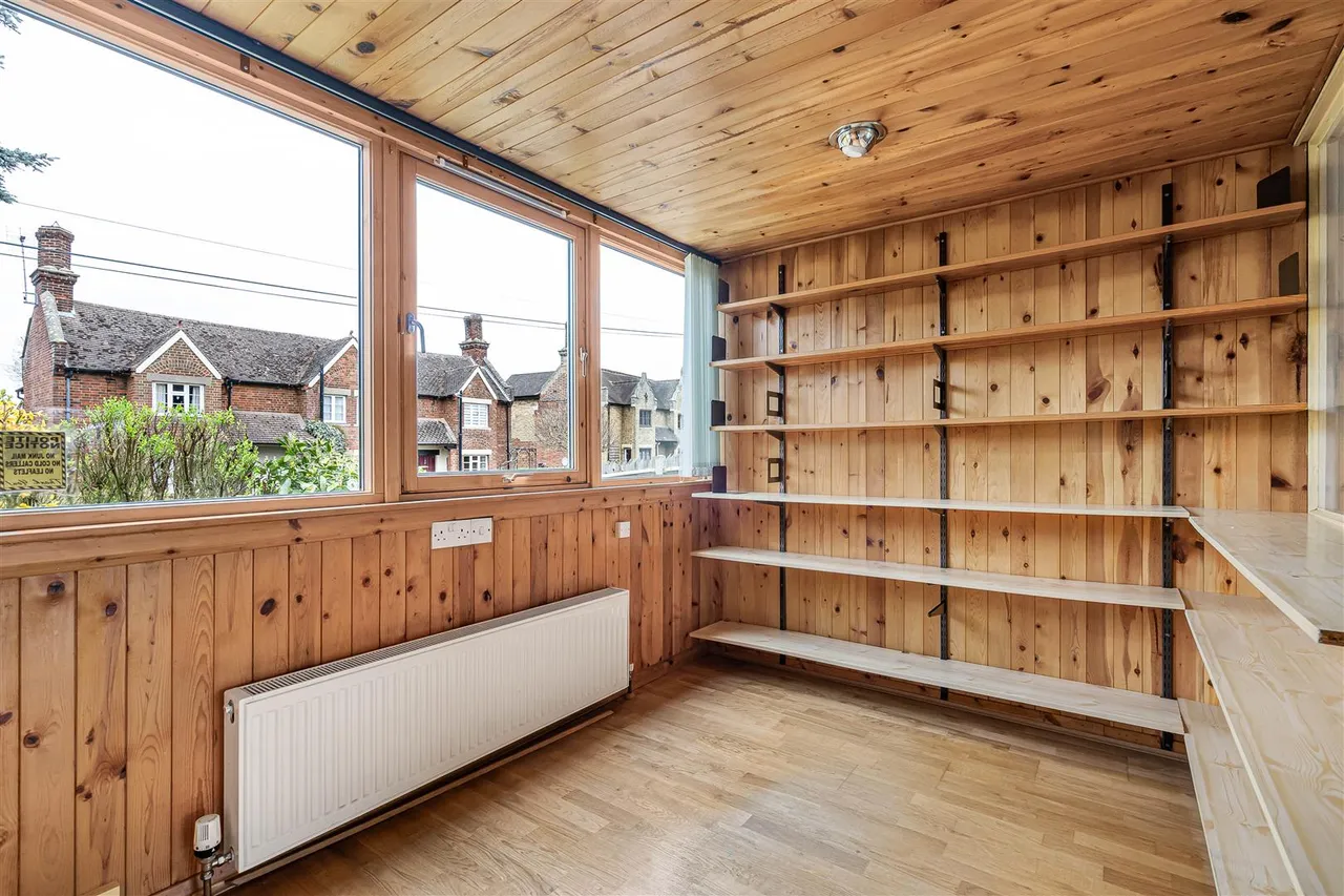 Vicarage Road, Waresley, SG19, photo 15