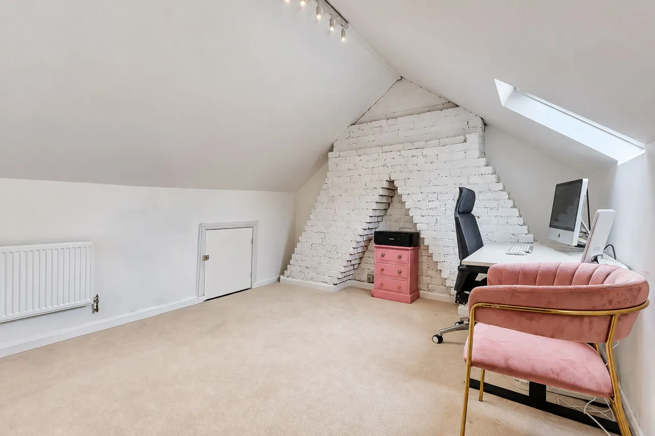 Peterborough Avenue, High Wycombe, HP13, photo 14