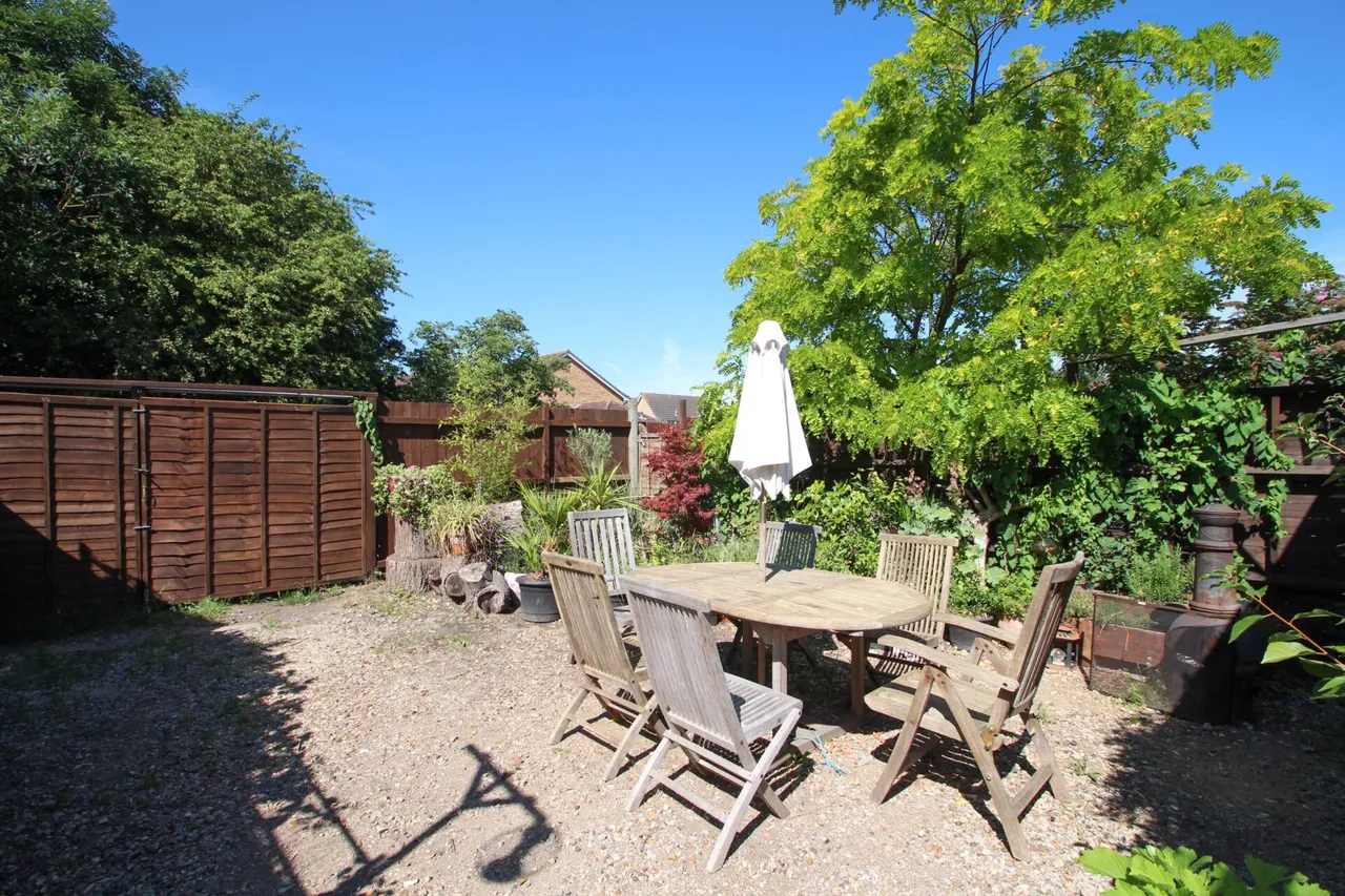 Holmleigh Avenue, Dartford, photo 8