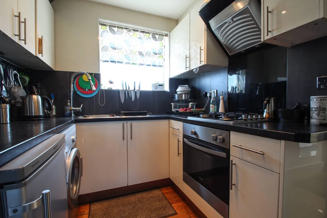 Holmleigh Avenue, Dartford, photo 2