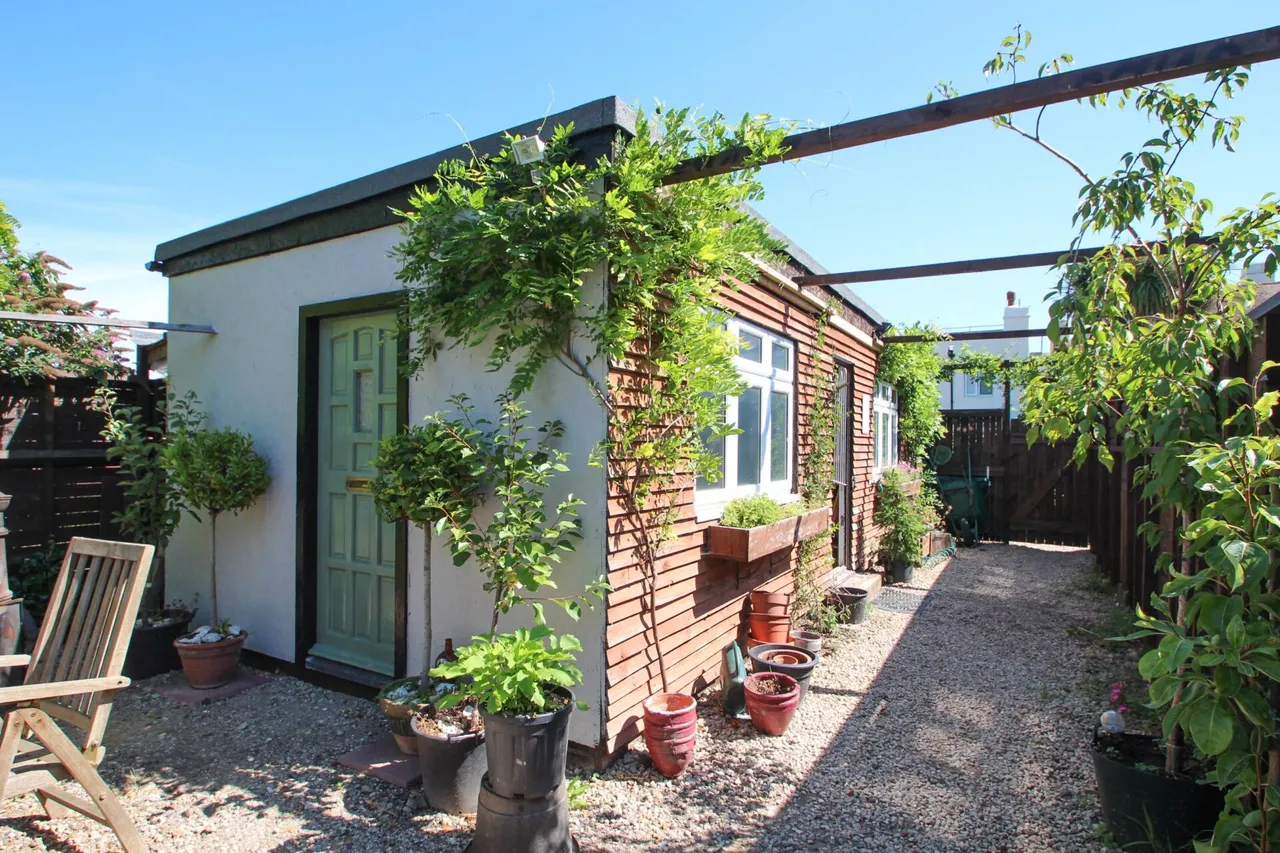 Holmleigh Avenue, Dartford, photo 10
