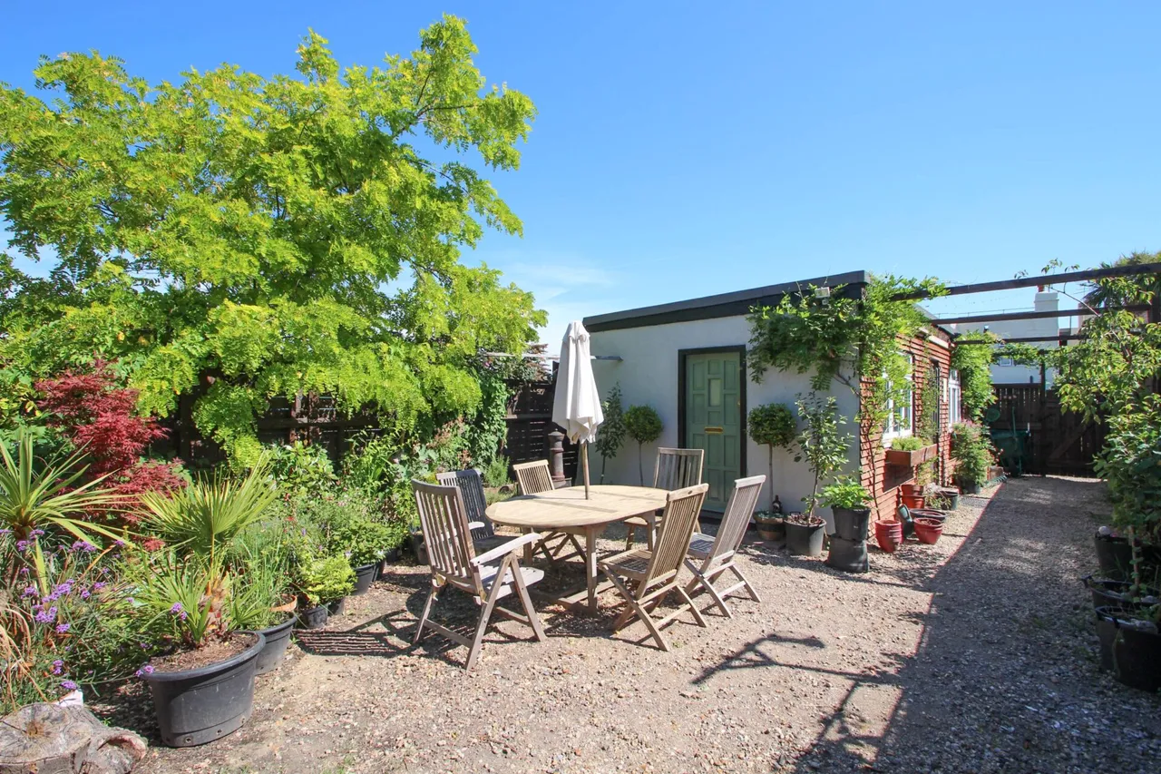 Holmleigh Avenue, Dartford, photo 9