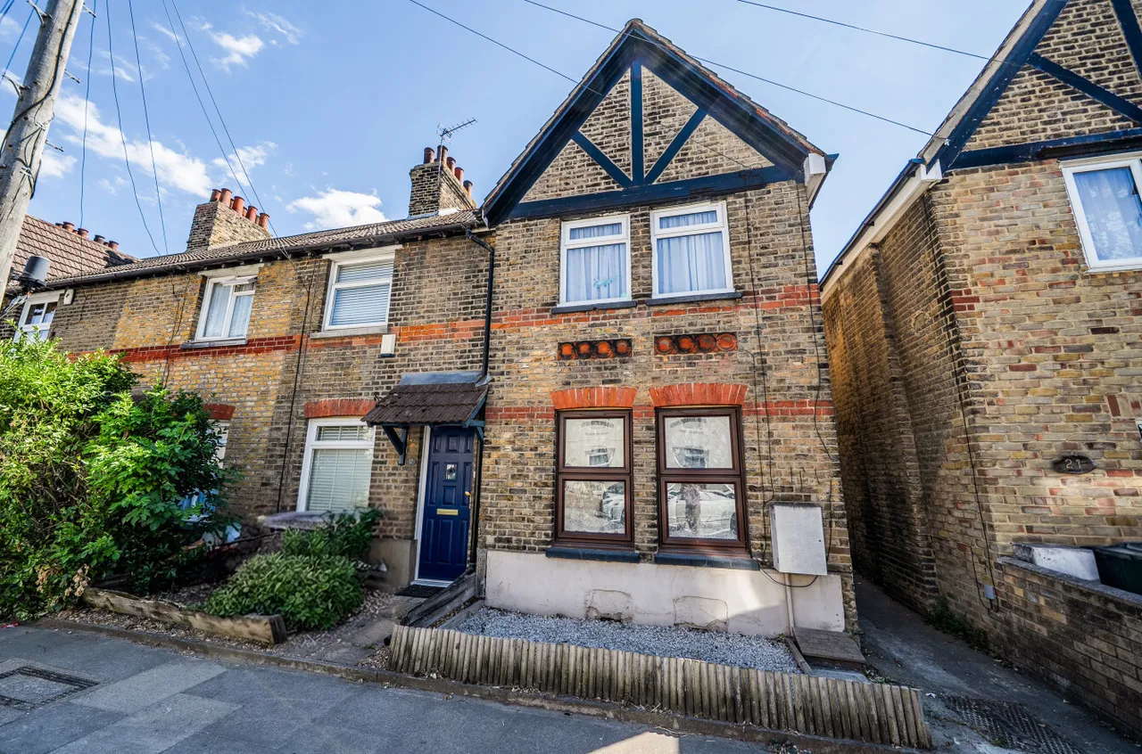 Broomfield Road, Swanscombe, DA10, photo 2