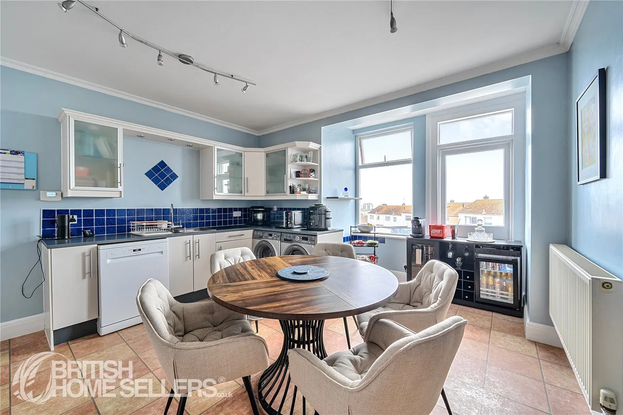 St. Thomas Road, Newquay, TR7, photo 16