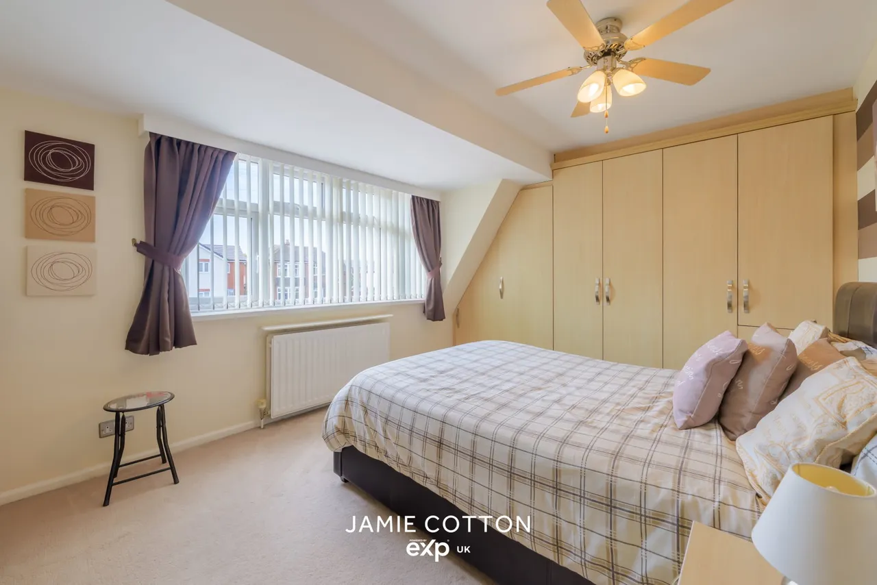 High Street, Pensnett, DY5, photo 12