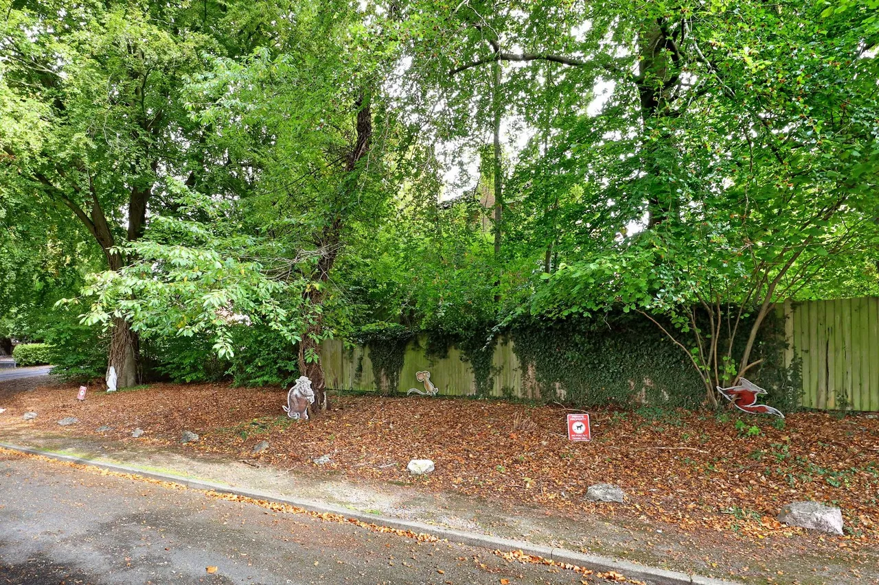 Silverdale Close, Penn, HP10, photo 14