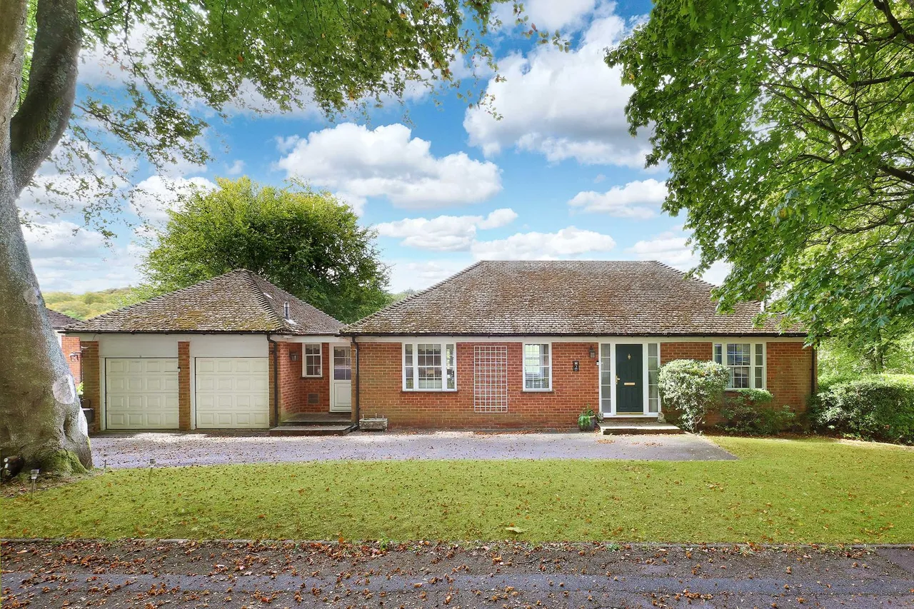 5 bed house for sale, Silverdale Close, Penn, HP10