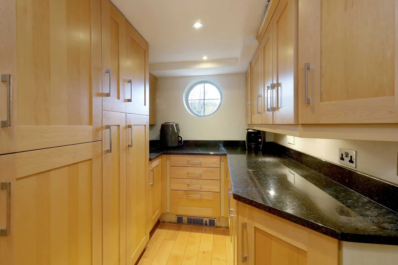 Silverdale Close, Penn, HP10, photo 10