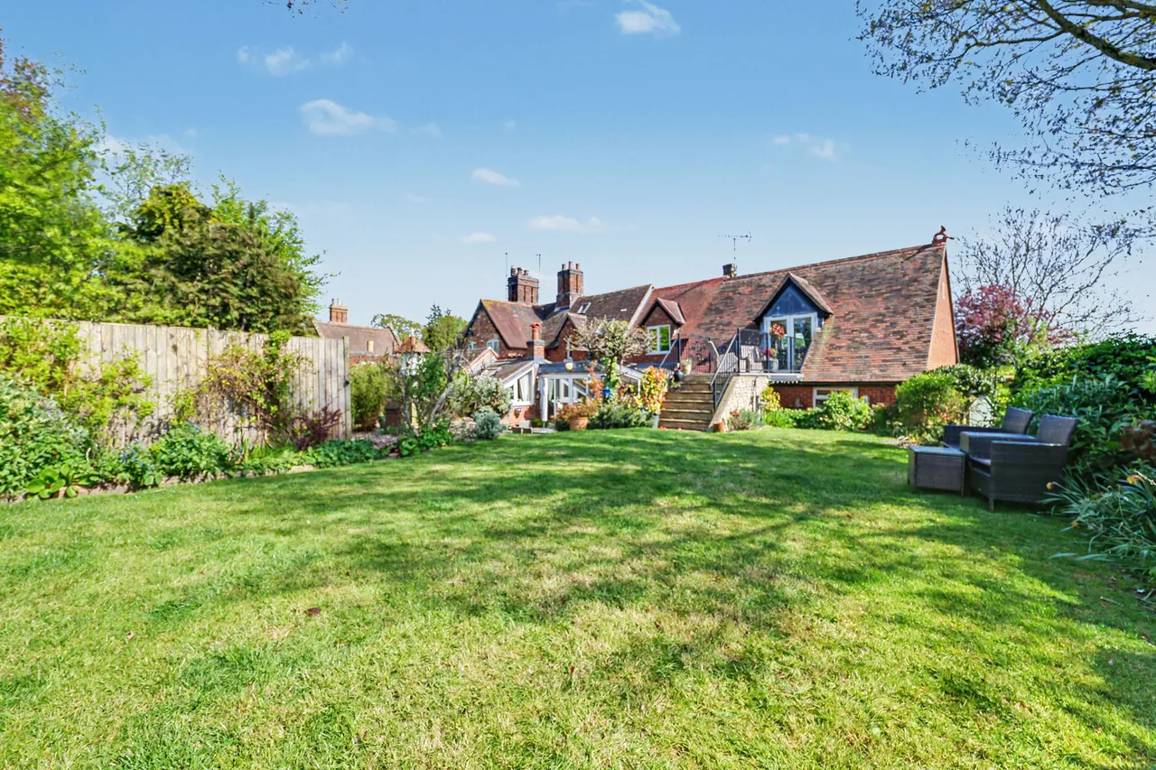 Bosworth Road, Theddingworth, LE17, photo 42