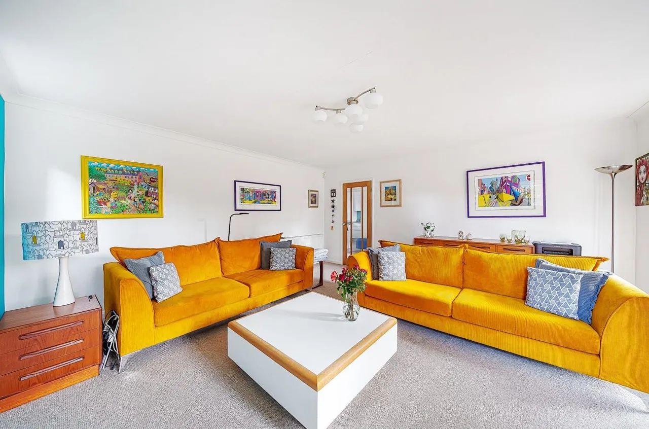 The Beeches, Banstead, SM7 2AZ, photo 4