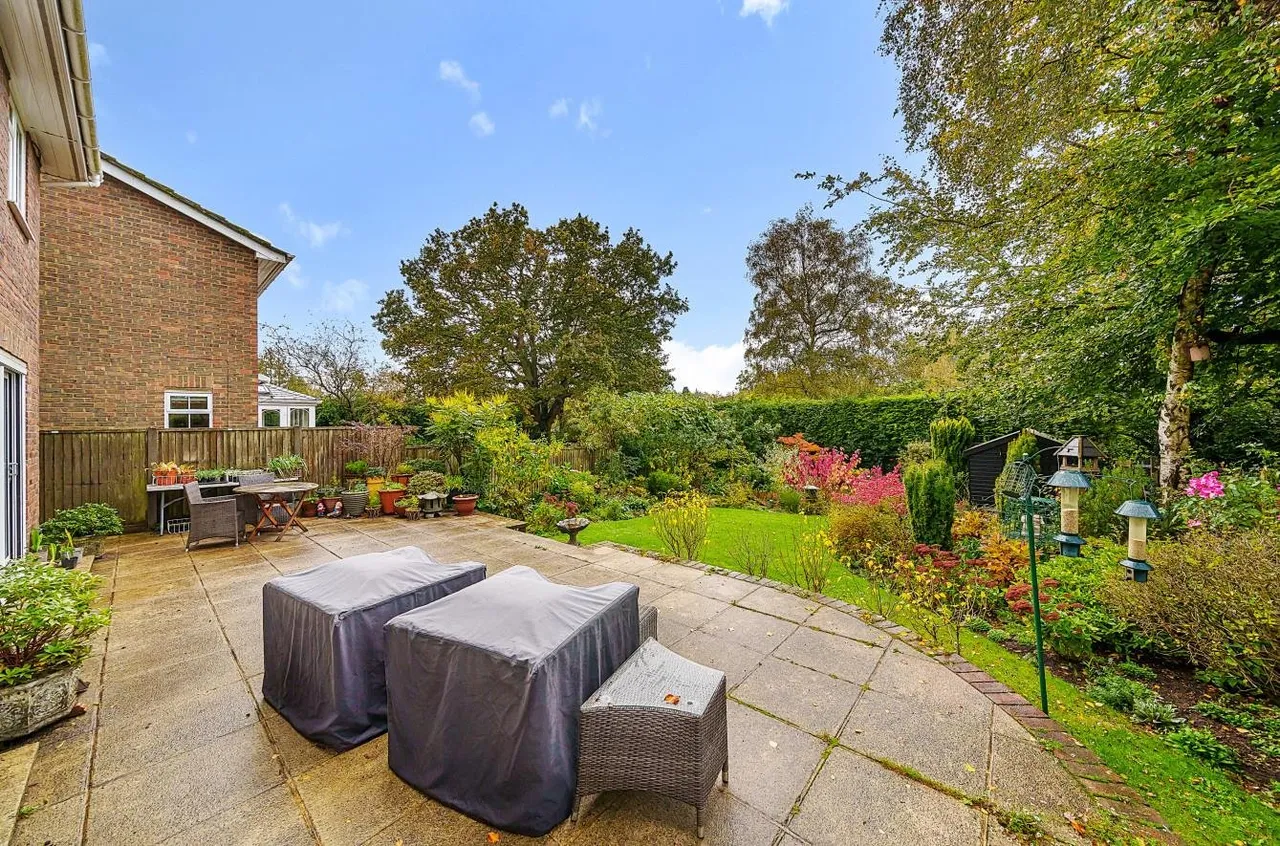 The Beeches, Banstead, SM7 2AZ, photo 10