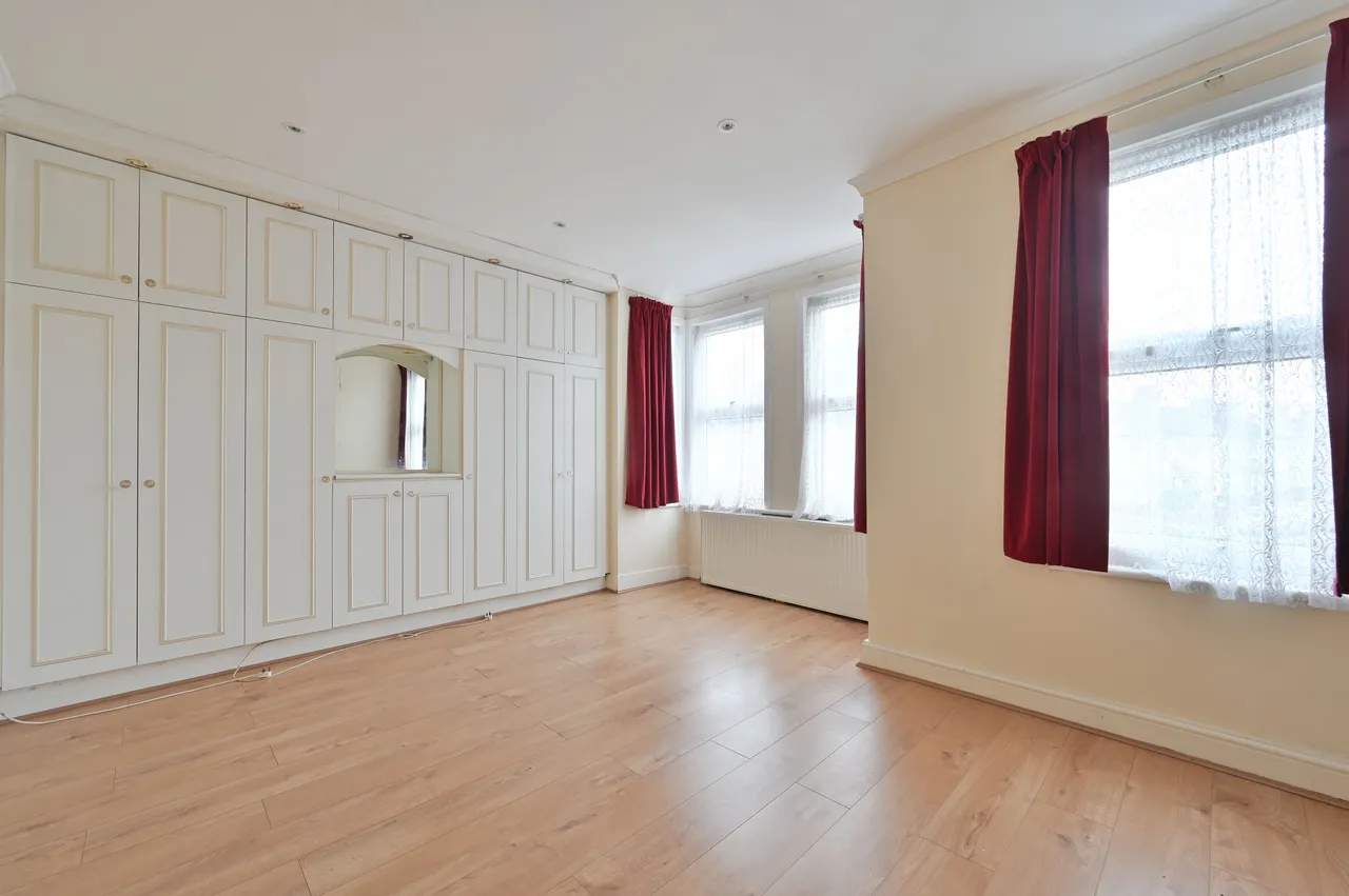 Harrow, HA3, photo 10