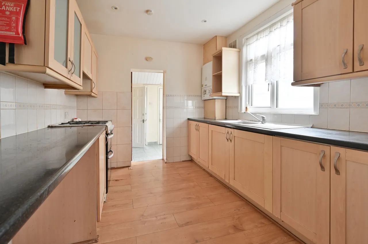 Harrow, HA3, photo 6