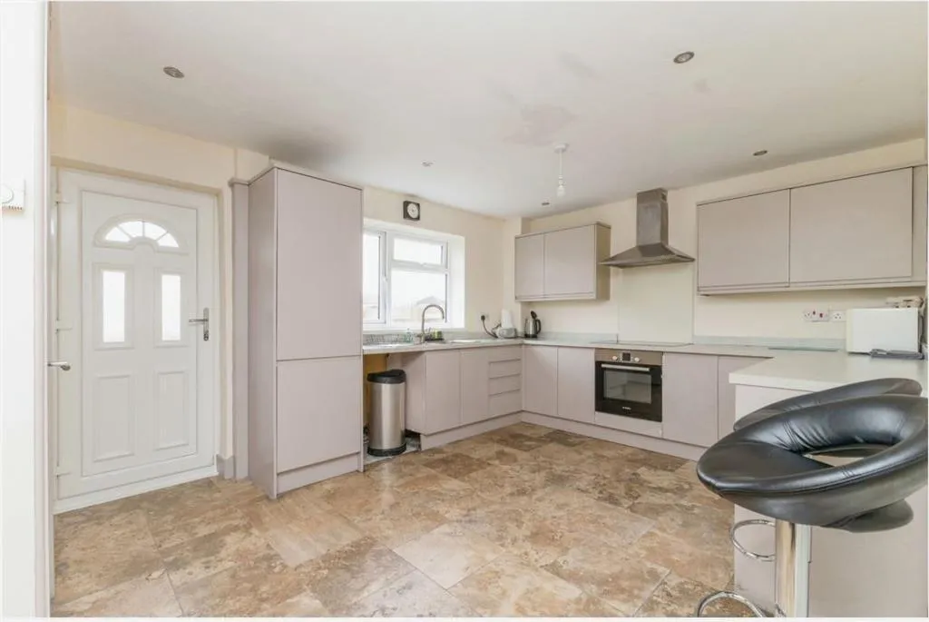 Enderby Gardens, Hemlington, MIDDLESBROUGH, photo 6