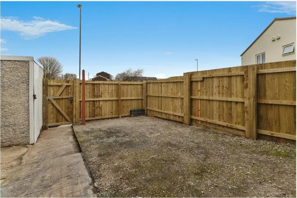 Enderby Gardens, Hemlington, MIDDLESBROUGH, photo 12