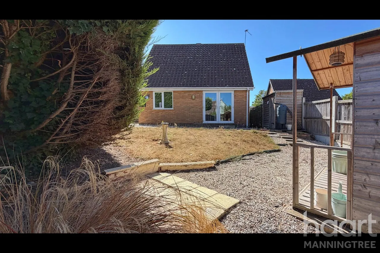 Cotman Avenue, Lawford, CO11, photo 13
