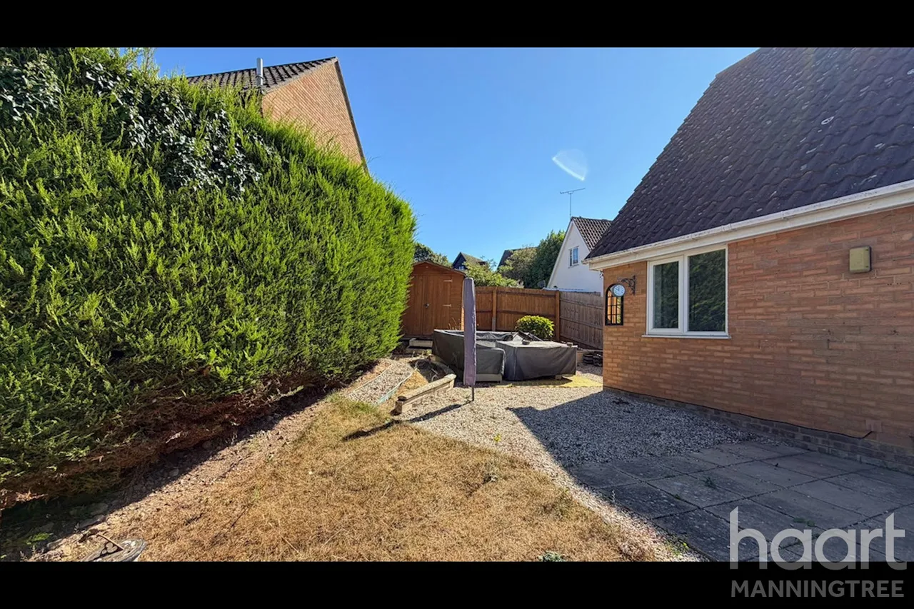 Cotman Avenue, Lawford, CO11, photo 12
