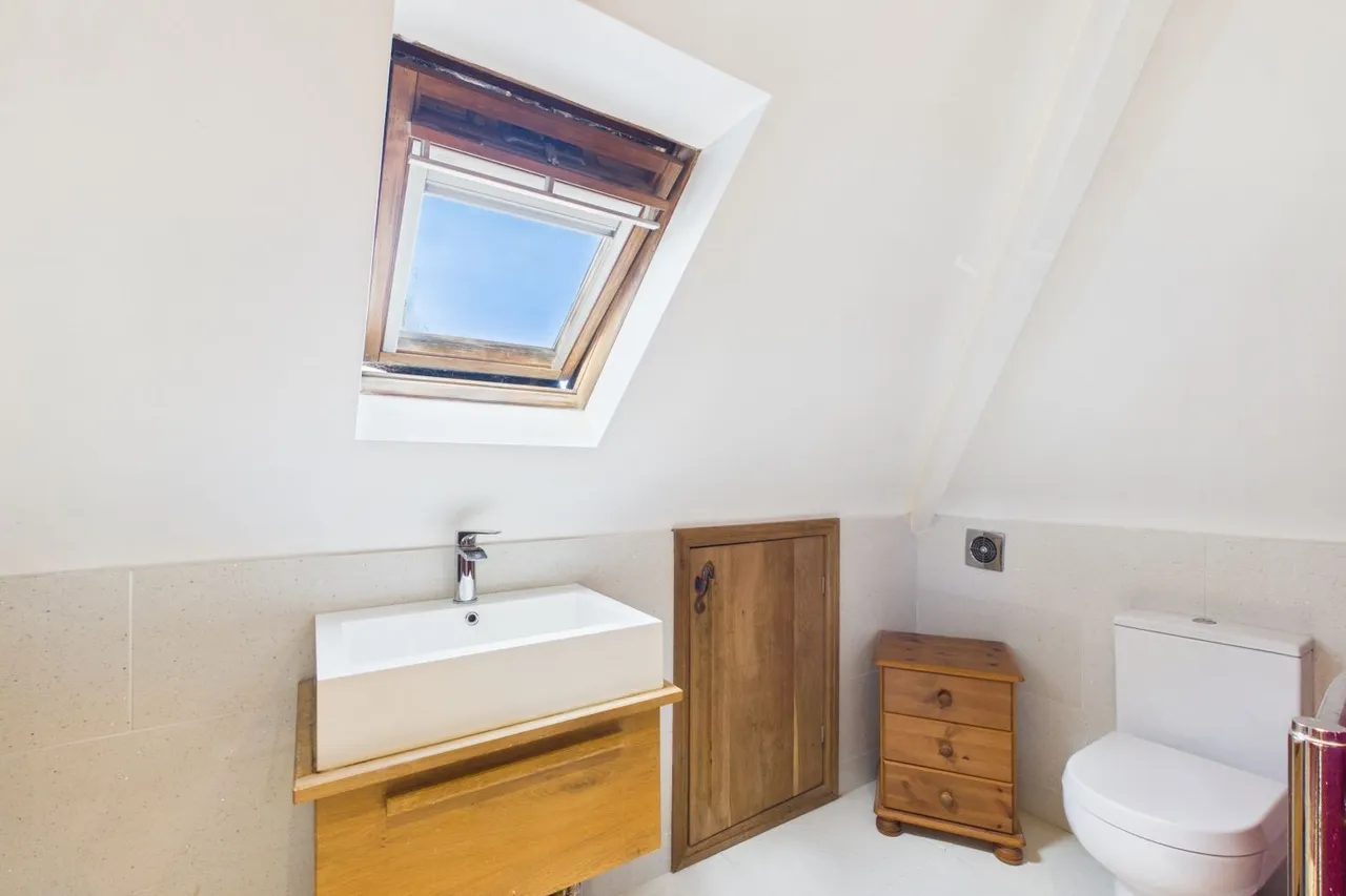 Station Road, Surfleet, PE11, photo 16