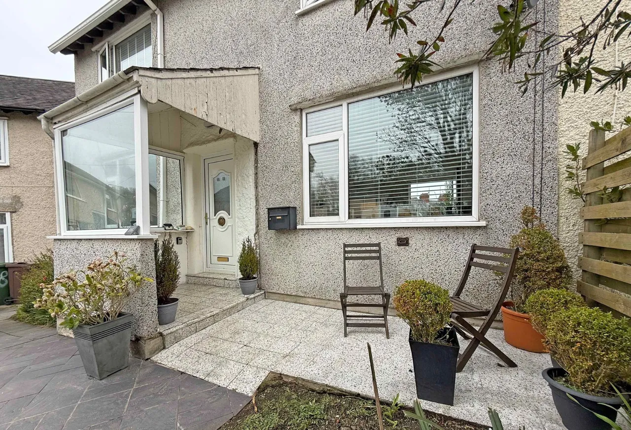Caernarfon Road, Ban, photo 17
