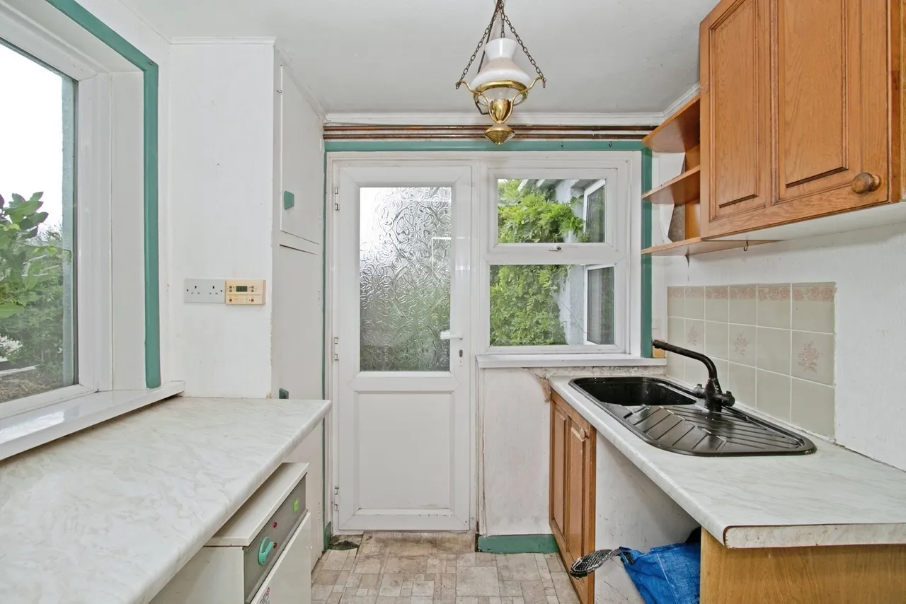 Main Road, Helston, TR13, photo 14