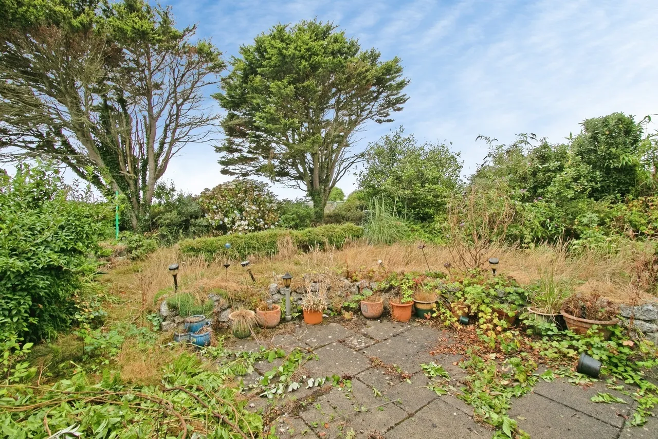 Main Road, Helston, TR13, photo 17