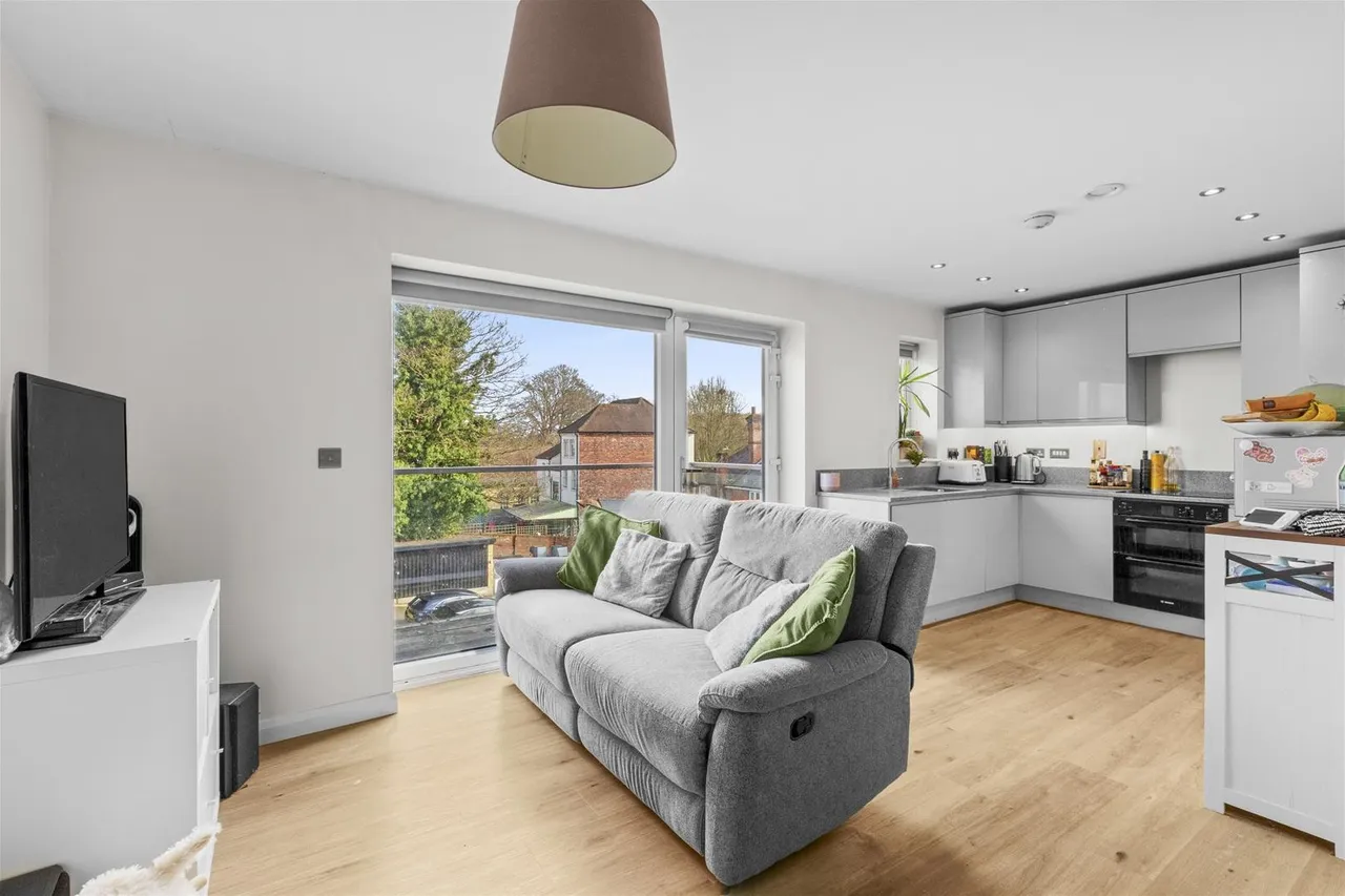 Easton Street, High Wycombe, HP11, photo 5